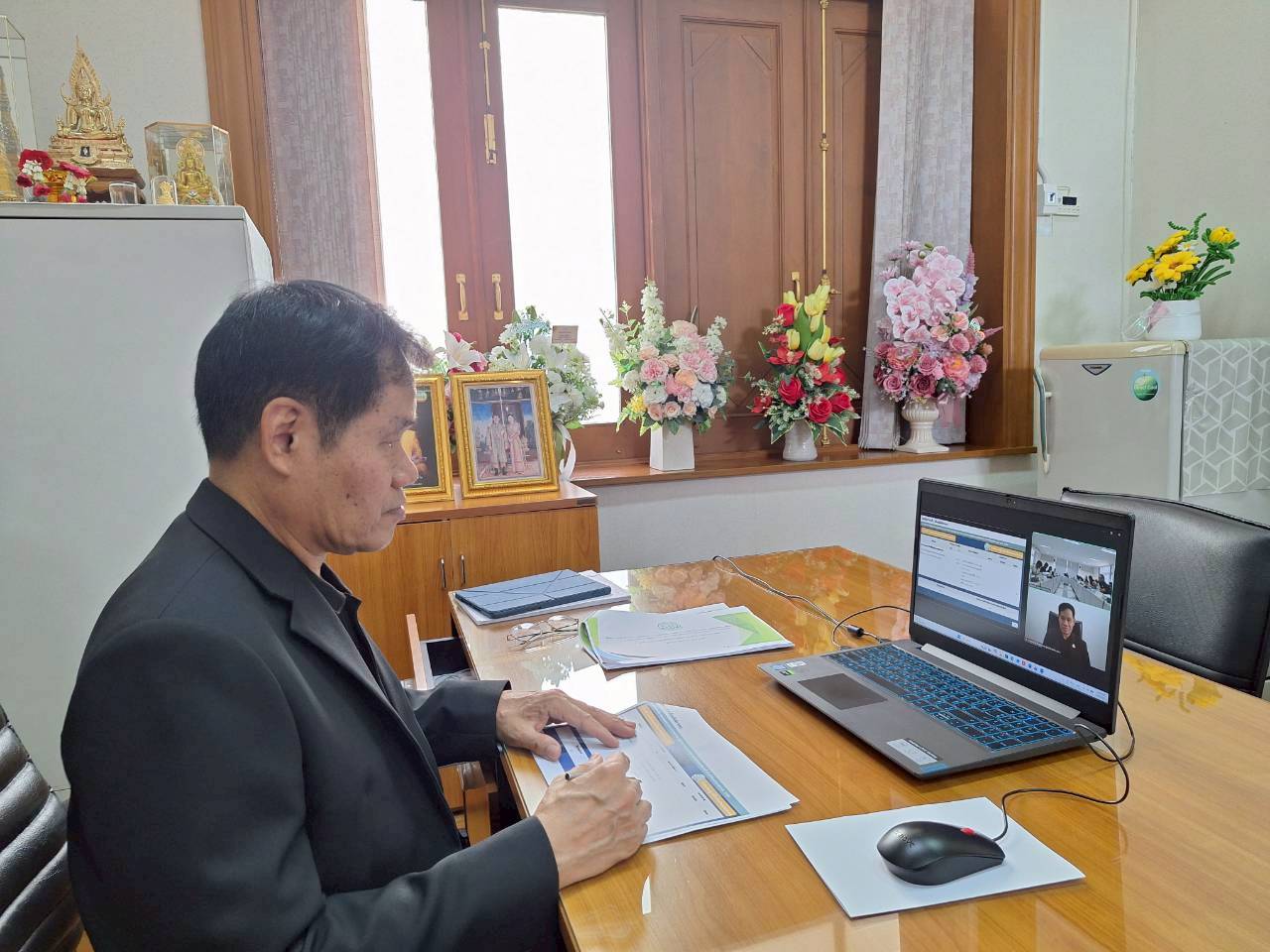 title - ผู้ตรวจราชการ ส.ป.ก. เข้าร่วมการประชุมตรวจติดตามการดำเนินงานตามแผนการตรวจราชการ ของผู้ตรวจราชการกระทรวงเกษตรและสหกรณ์ ประจำปีงบประมาณ พ.ศ. 2569 รอบที่ 1 ในเขตตรวจราชการที่ 12 จังหวัดมหาสารคาม